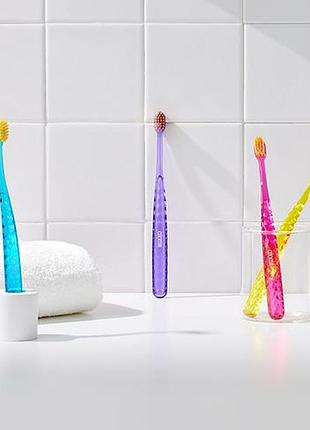 Компактна зубна щітка з іонами золота atomy compact toothbrush 1 шт. (000511-1)