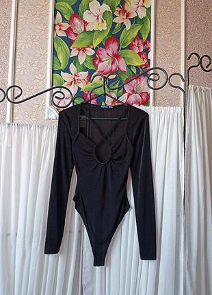 Стильне чорне боді boohoo.