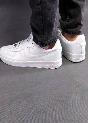 Nike air force. 4