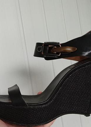 Босоножки черные кожаные р.40