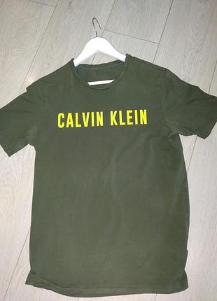Футболка calvin klein