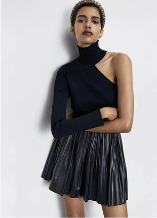 Чорна спідниця коротка плісе жіноча  zara