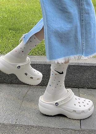 Жіночі білі сабо босоніжки сандалі crocs women's classic platform clog із підвищеною підошвою