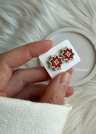 Сережки пусети гвіздки зірки срібні червоні з бісеру 7