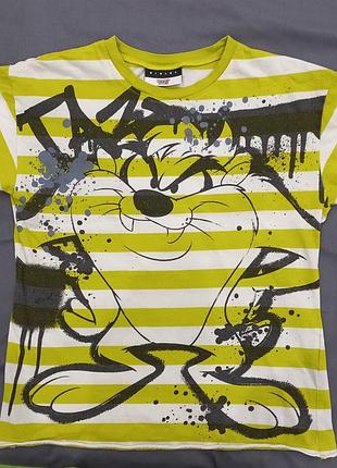 Sisley x looney tunes (tasmanian devil),футболка 8-9 лет / 140 см