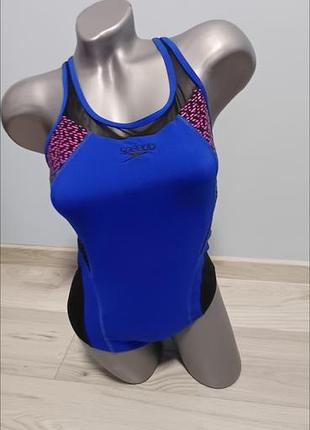 Купальник суцільний  фірми speedo  у відмінному стані
