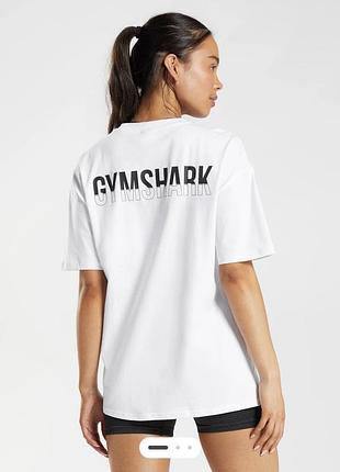 Крута біла футболочка gymshark