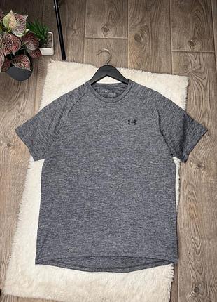 Спортивна футболка under armour