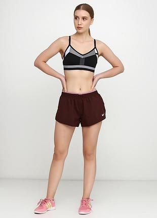 Женские спортивные шорты беговые nike dri-fit running