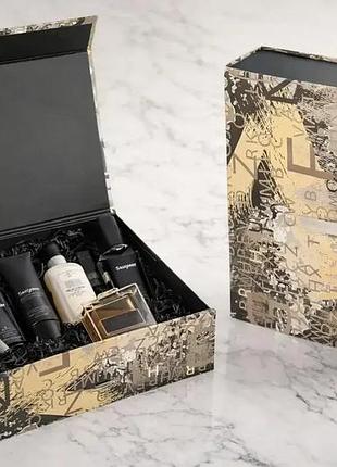 Подарочная коробка с магнитной крышкой 28,2×20,2×9,2см, складная коробка с лентой, матовая, для подарков и хранения черно-золотой