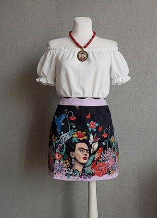 Яркая мини юбка в мексиканском бохо стиле с образом фриды кало 🌺🖤