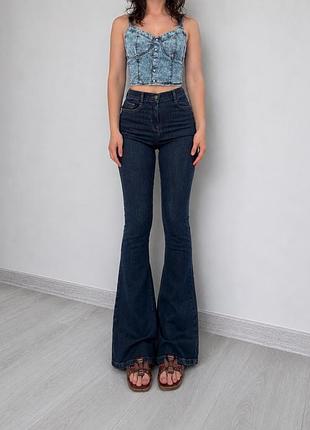 Джинсы bubbleroom 34 xs s 36 высокая талия темно синие клеш bootcut flared 2000s 90s y2k в стиле винтаж vintage