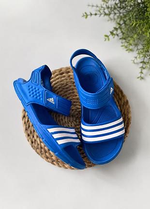 Босоніжки  сандалі adidas 38p
