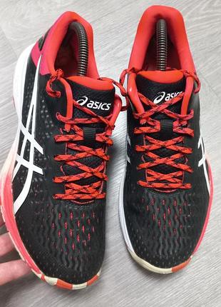 Фирменные кроссовки asics