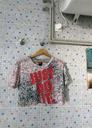 Футболка nike.