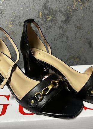 Босоніжки guess оригінал 39 розмір, натуральна шкіра, стан ідеальний