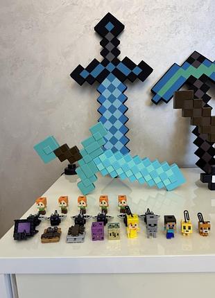 Колекційна фігурка від kinder з серії minecraft