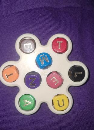 Винтажная игра-головоломка от milton bradley под названием play on wordz.