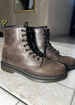 Дуже зручні чоботи( ботинки) martens, коричневі, 35 розмір