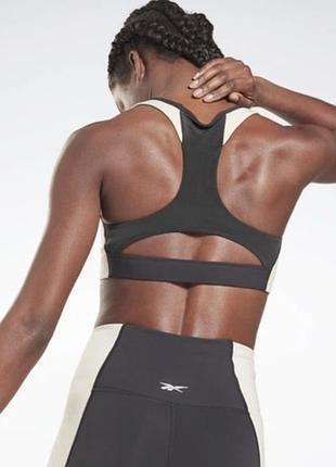 Спортивный топ reebok