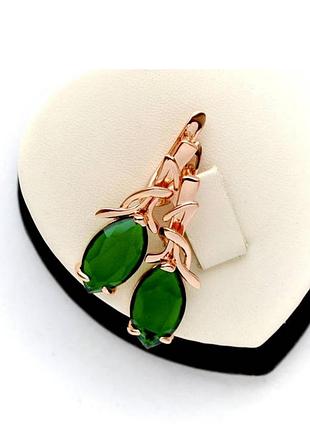 Сережки із зеленими цирконами , медзолото fallon jewelry po, 3,3 см