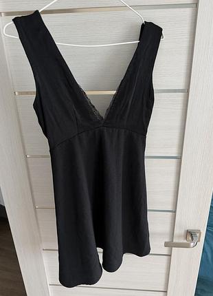 Чорна коротка сукня zara