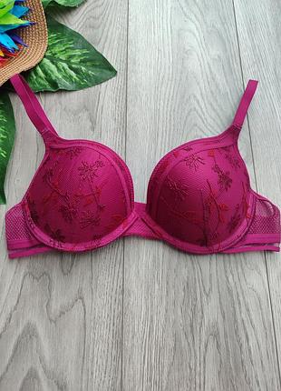 Бюстгальтер passionata моделі maxime push-up, представлений у яскраво-рожевому кольорі