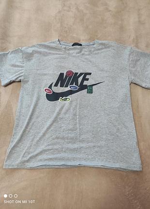Женская футболка nike