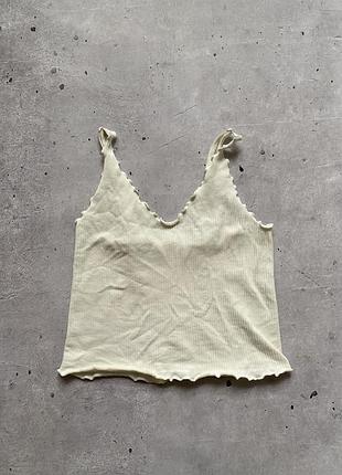 Жіночий молочний топ в рубчик pull & bear