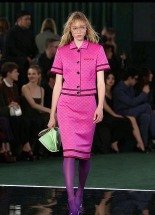 Для fashion-дипломатии: костюм gucci