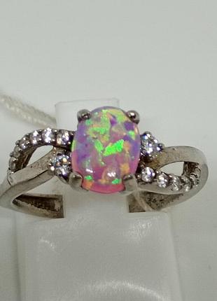 Серебряная кольца с опалом.