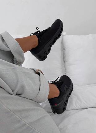 On cloudmonster black 7