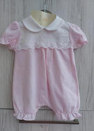Брендовий ошатний костюмчик пісочник  mintini baby для дівчинки 0-1м 56см декорований мереживом і стразами