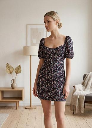 Мини короткое платье в цветочный принт zara