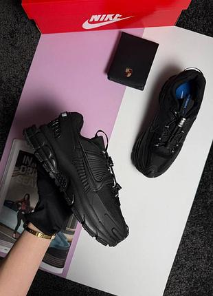 Женские кроссовки nike zoom vomero roam black