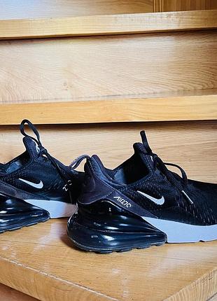 Літні кросівки nike, не замінені в будь-яку подорож, прогулянку та спортивні заняття