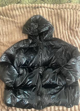 Продам жіночю зимову куртку