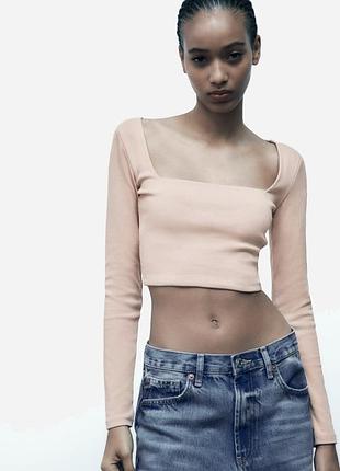 Базовий бежевий лонгслів zara з квадратним вирізом / топ з довгим рукавом розміру s