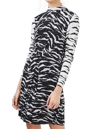 ❤️класна сукня плісе від topshop