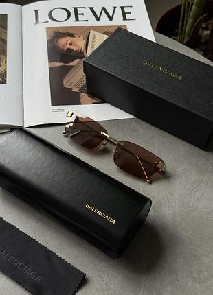 Жіночі брендові окуляри brown/gold