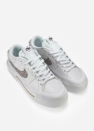 Nike court legacy lift united in victory