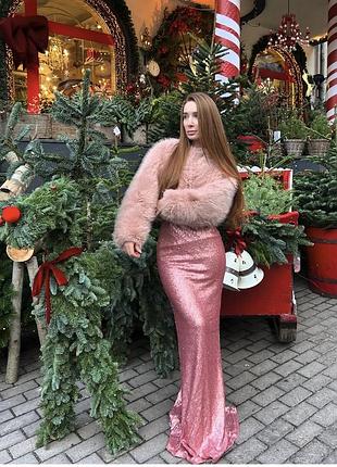 Неймовірний костюм з паєток