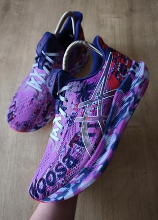 Крутые женские беговые кроссовки  asics, оригинал,  р.42,5.
