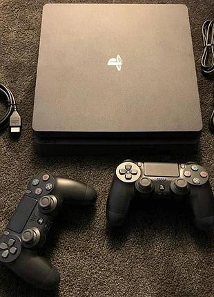 Playstation 4 slim