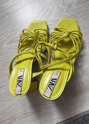 Босоножки zara, 37p. состояние идеальное, не ношени. без бирки.