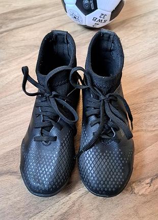 Бутси фудбольні дитячі adidas predator 20.3 
розмір 29-30 розпаровка 3