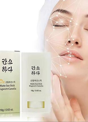 Солнцезащитный матовый сток beauty of joseon matte sun stick с полином и камелией, обладающий высоким уровнем защиты spf50+ pa++++.