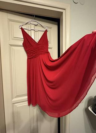 Коктейльна червона сукня dorothy perkins