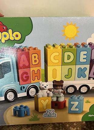 Конструктор lego duplo town вантажівка з алфавітом