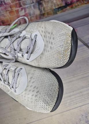 Кроссовки under armour 9